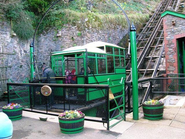 Lynton & Lynmouth Cliff Railway