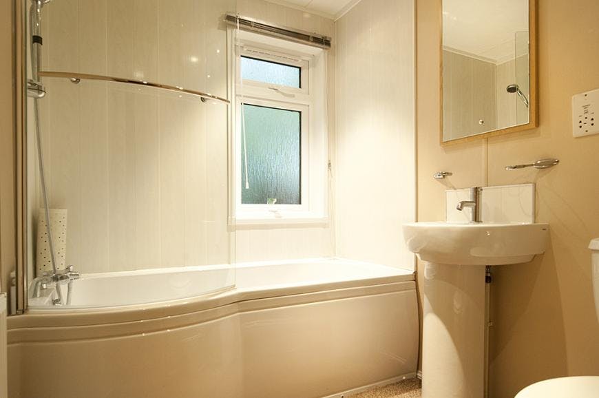 Bathroom | 3 Bed Silver Lodge