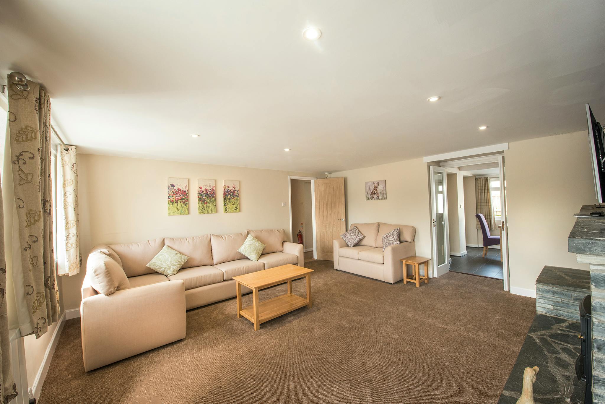 Alternative lounge view ¦ Widemouth Farnhouse