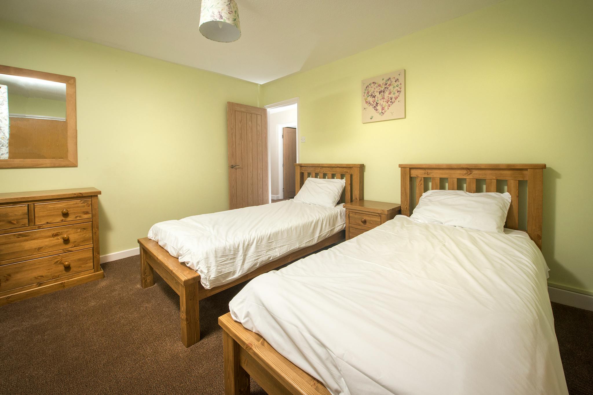 Twin bedroom  ¦ Widemouth Farmhouse