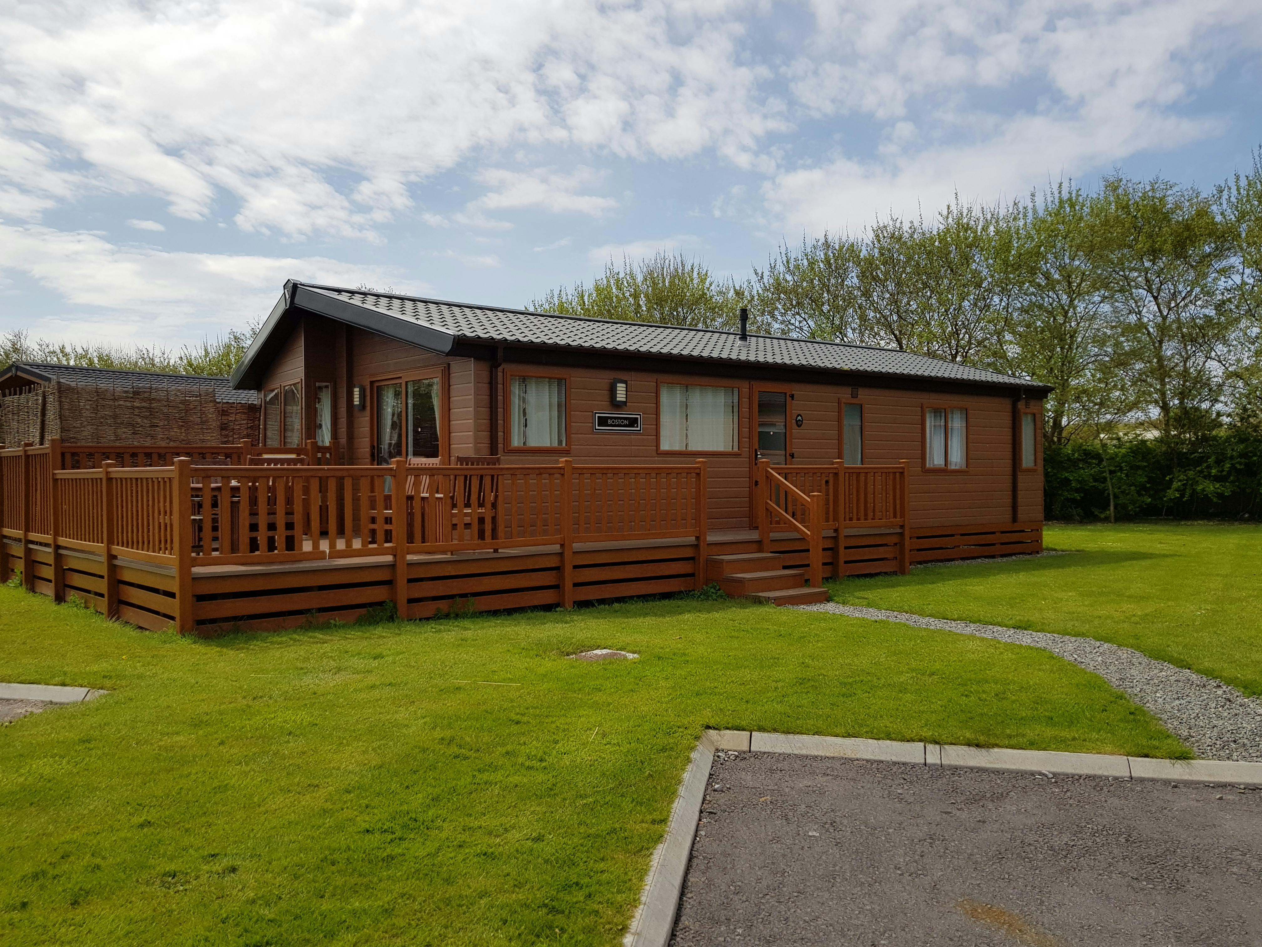 Exterior ¦ 3 bed platinum hot tub lodge
