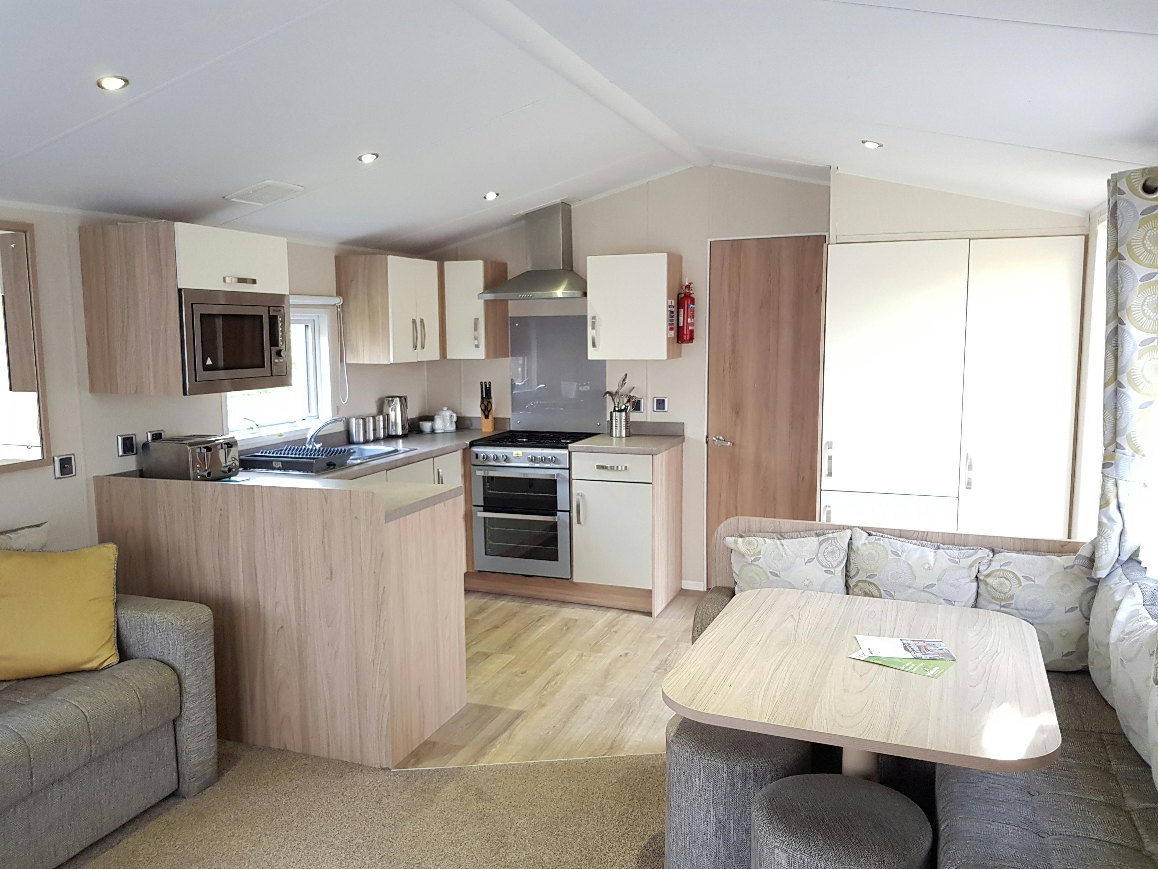 Kitchen gold caravan lodge ¦ Conrwall lodge holidays