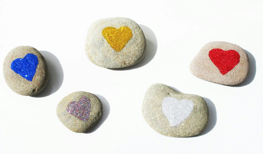 Valentine glitter rocks