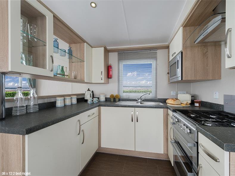 Kitchen ¦ 3 Bed Silver Plus Caravan