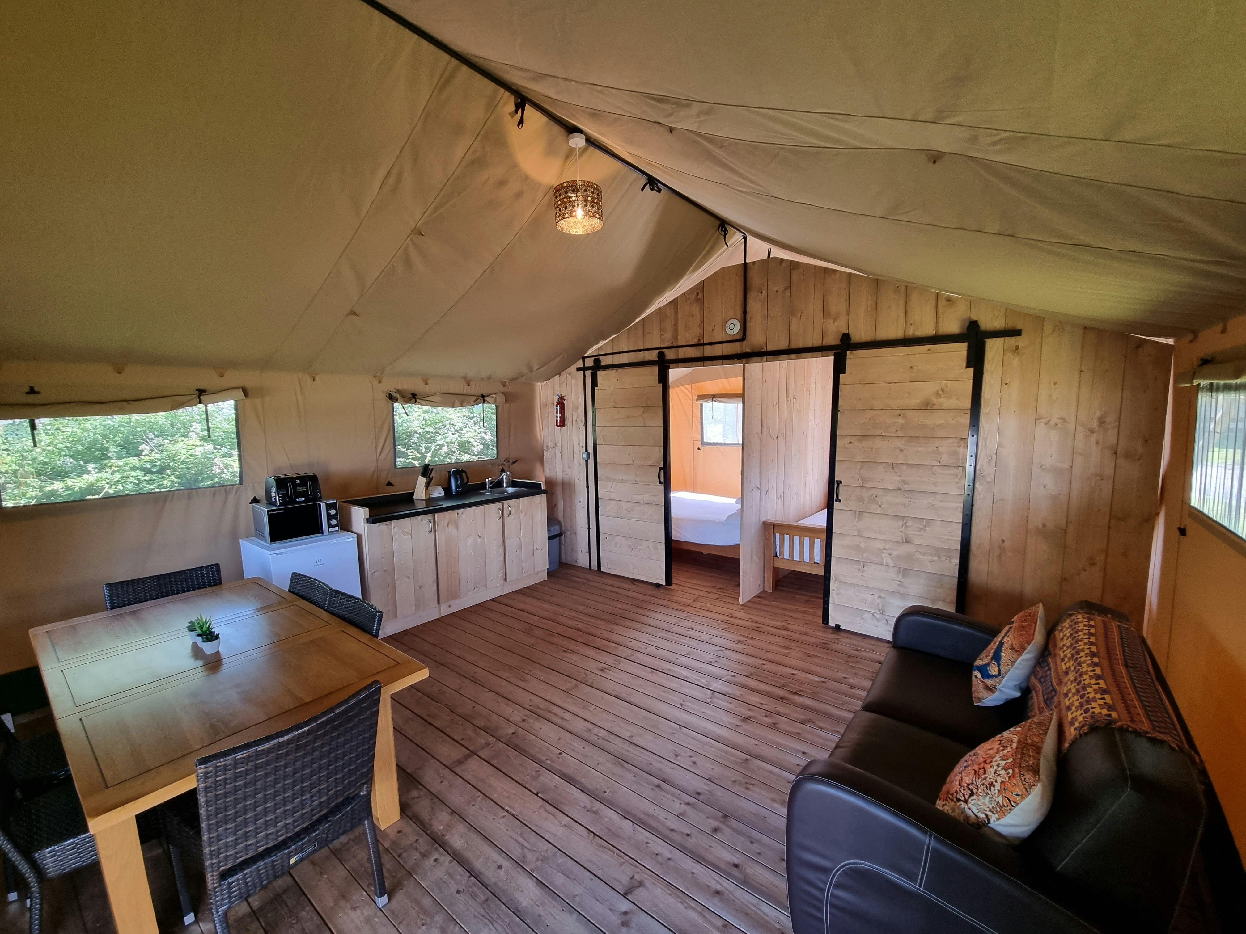 Interior ¦ Safari Tent 6