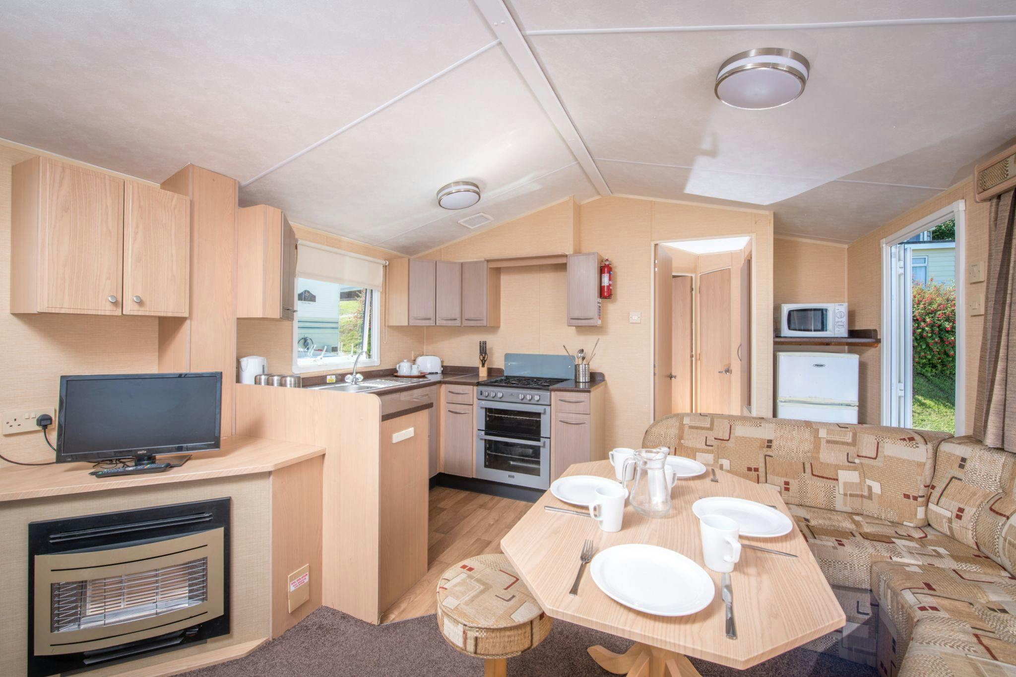 Kitchen | Lounge | 3 bedroom value caravan