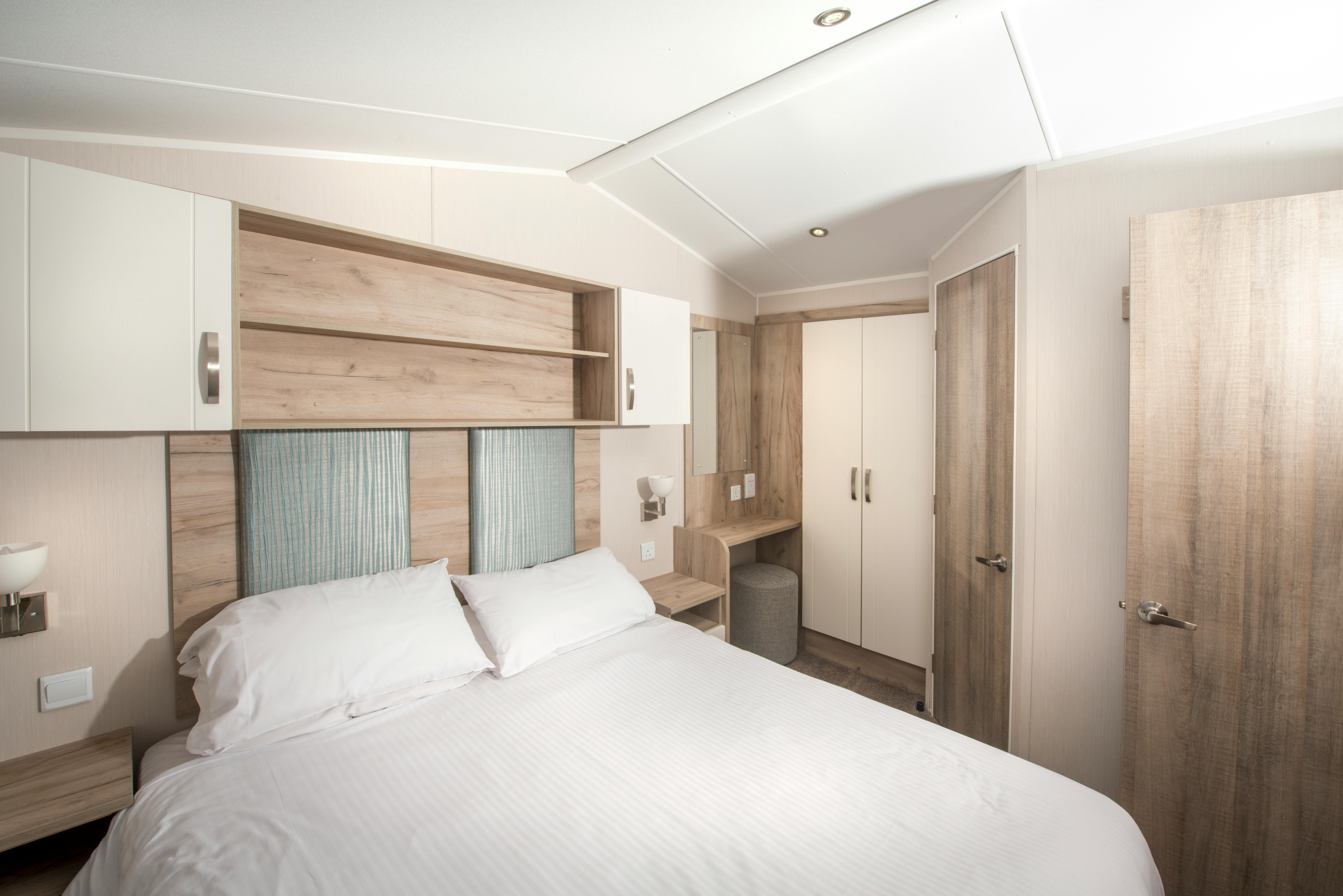 Double Bedroom | Silver Caravan
