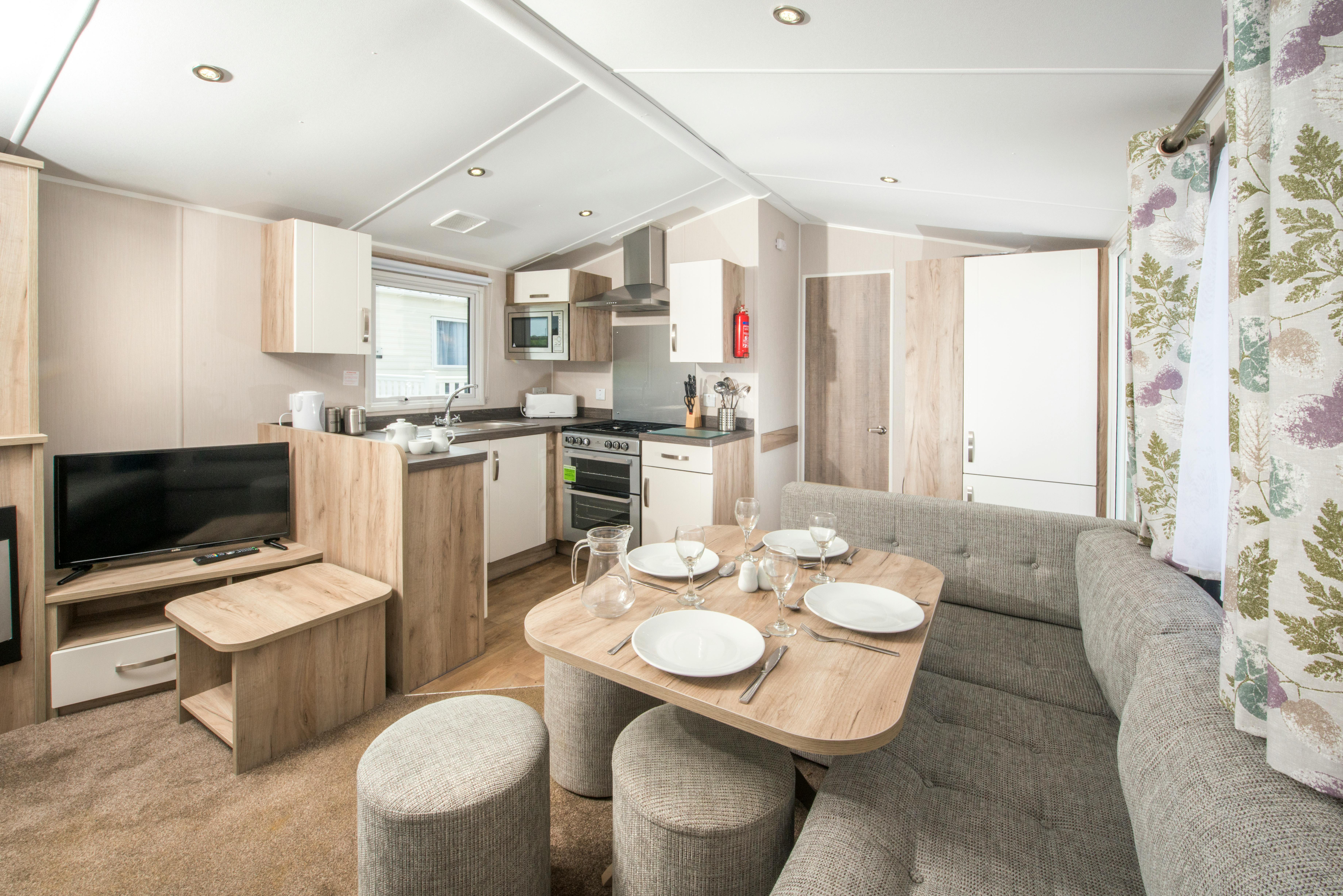 2 Bedroom Silver Caravan Pet ¦ John Fowler Holidays