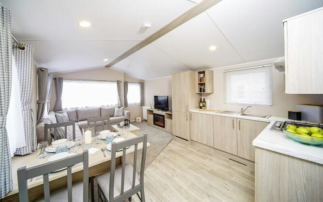 Dining Area ¦ 2 Bedroom Classic Caravan Pet