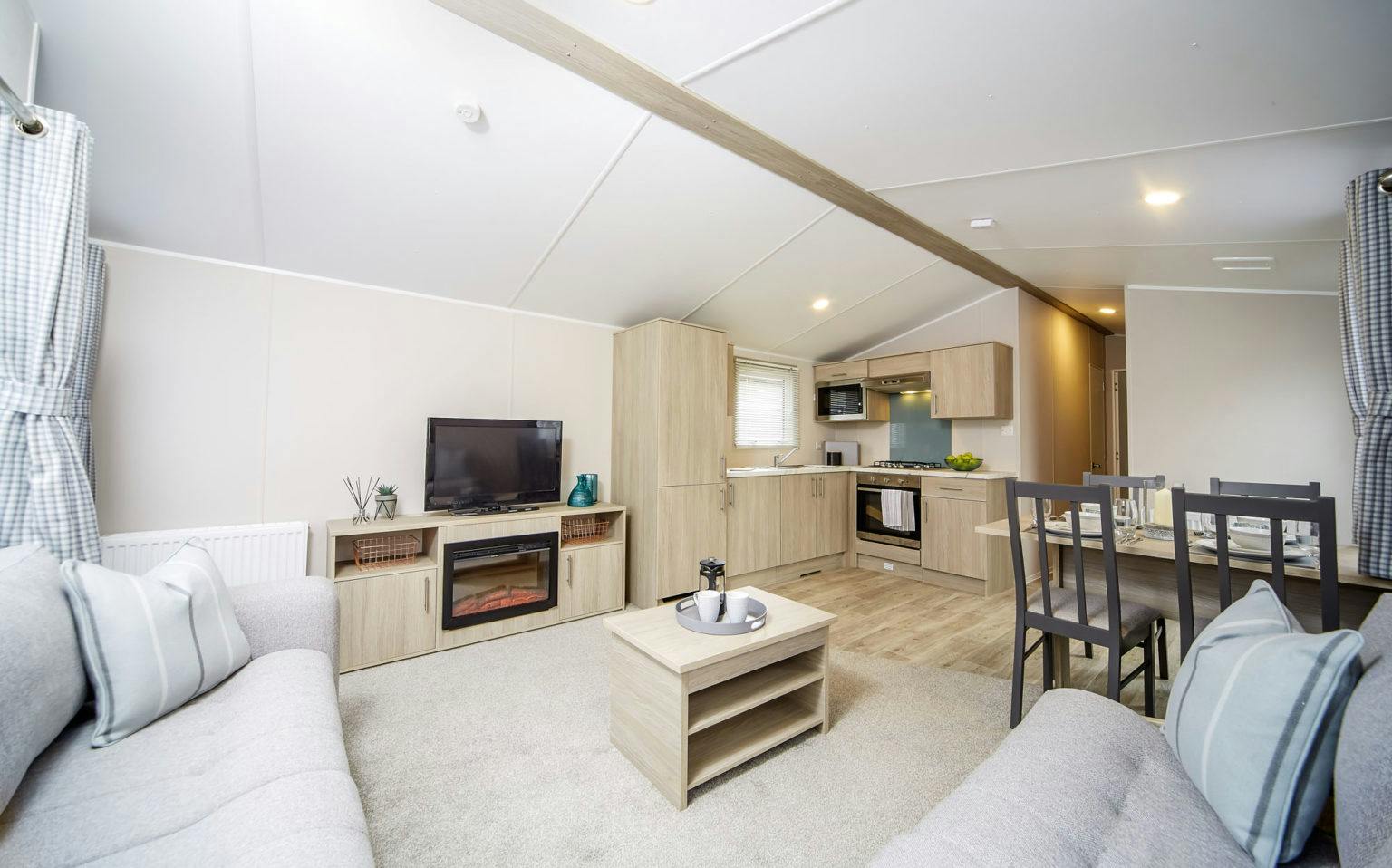 Lounge ¦ 2 Bedroom Classic Caravan Pet