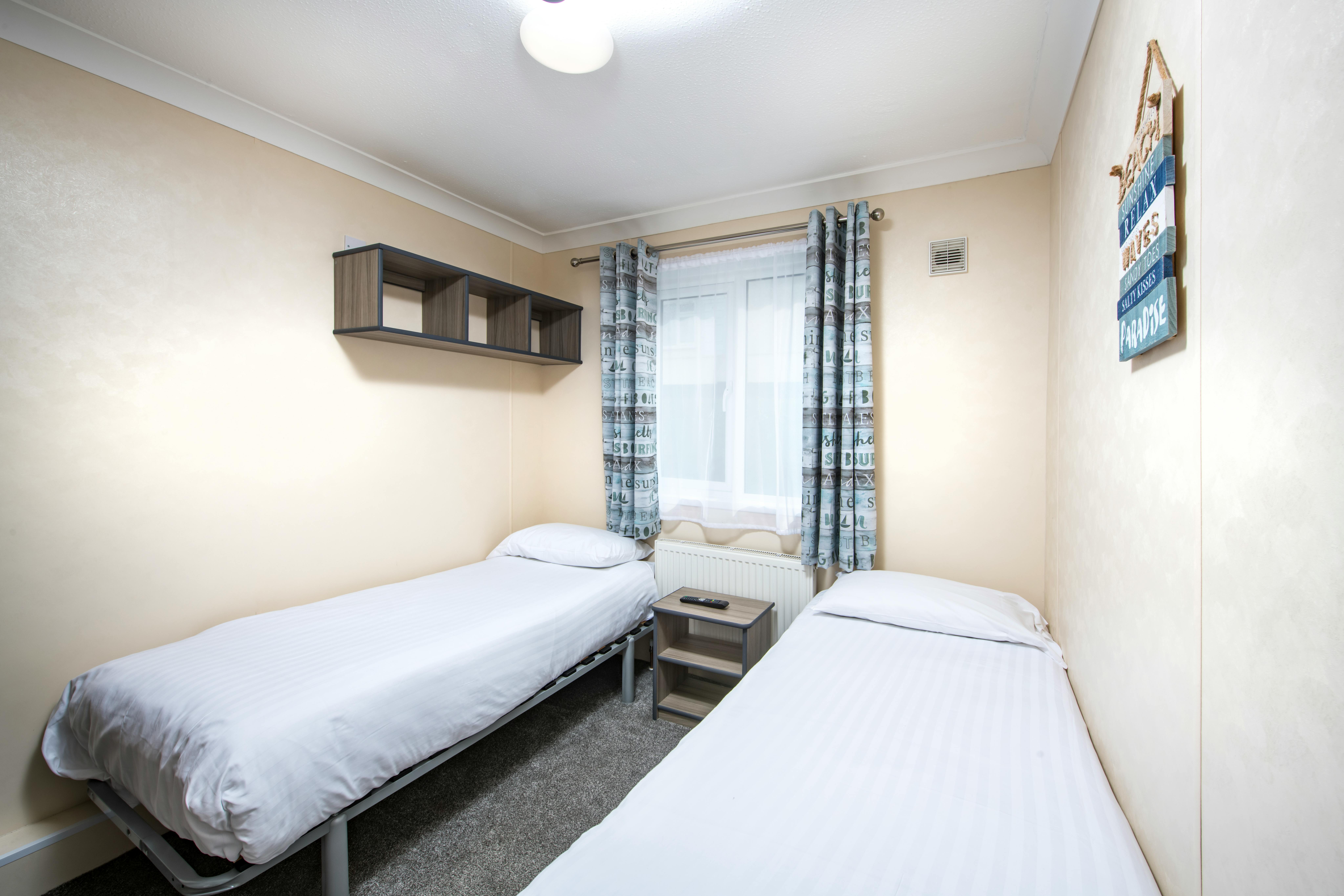 Twin room ¦ 2 Bedroom Gold Chalet Pet