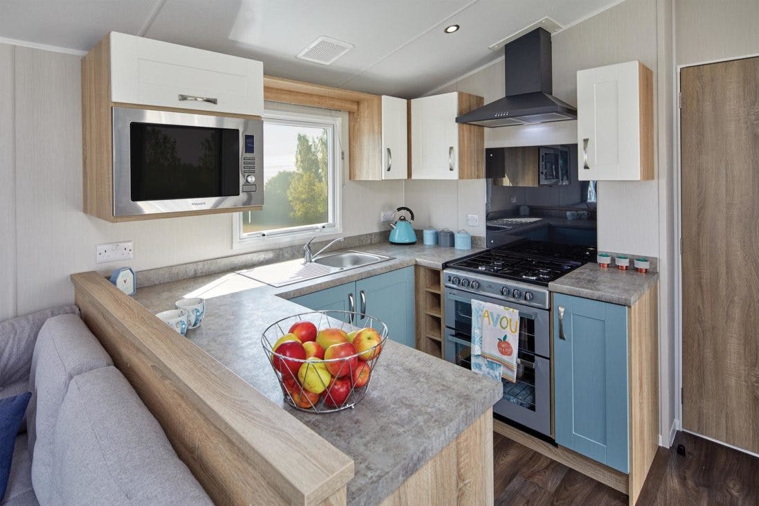 Kitchen ¦ 2 bed gold plus caravan