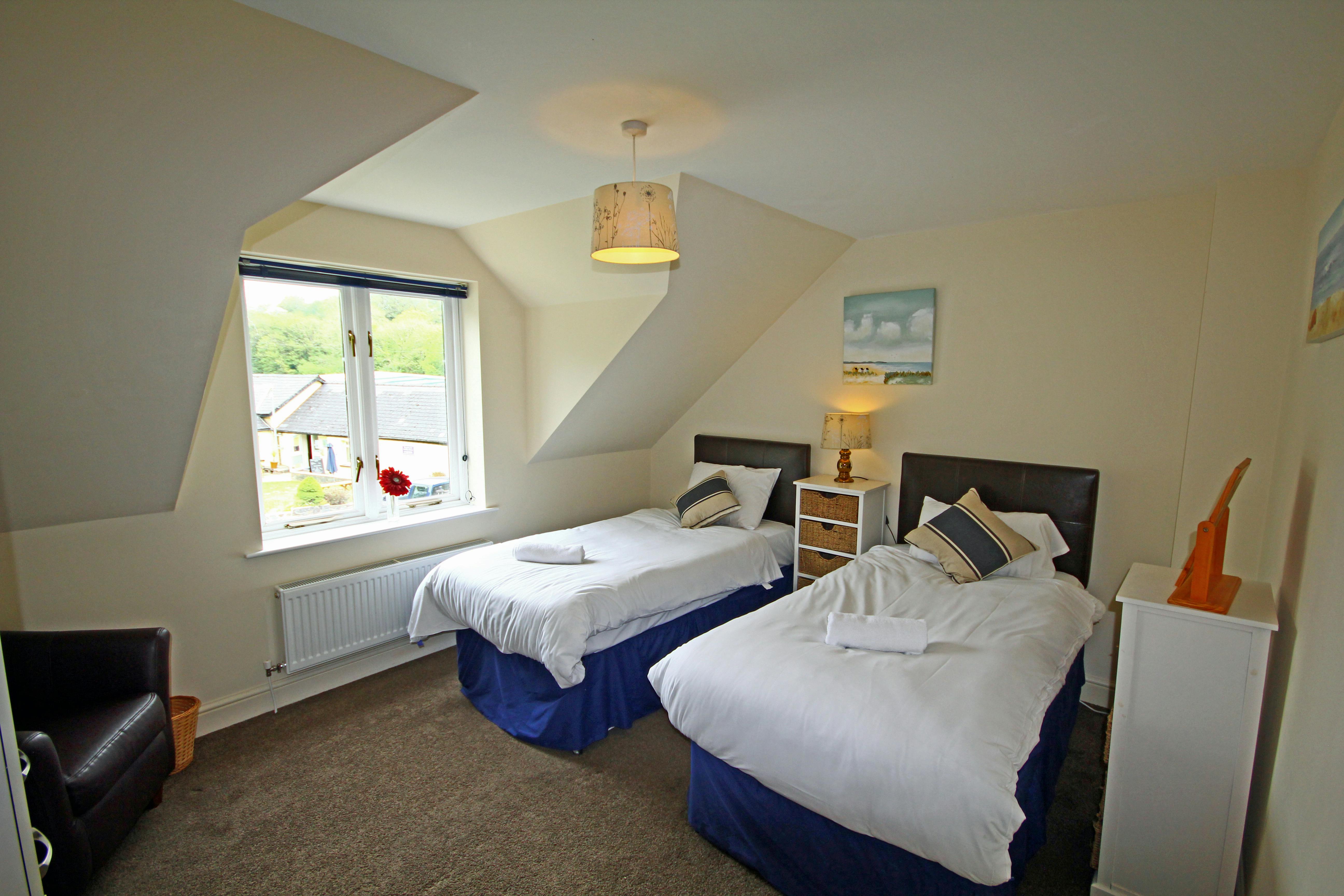 2nd twin room ¦ Smugglers Cottage