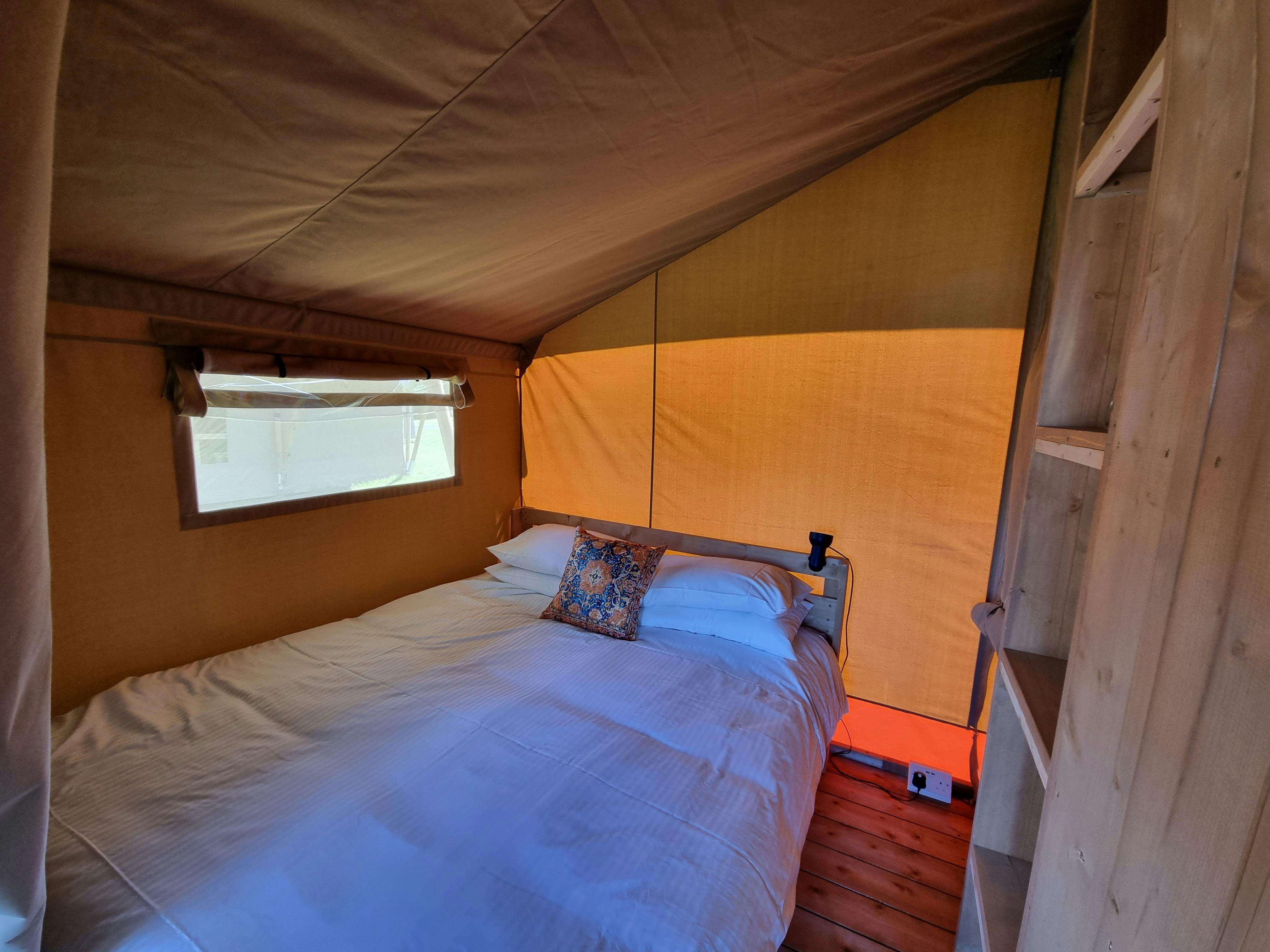 Double Room ¦ Comet Safari Tent