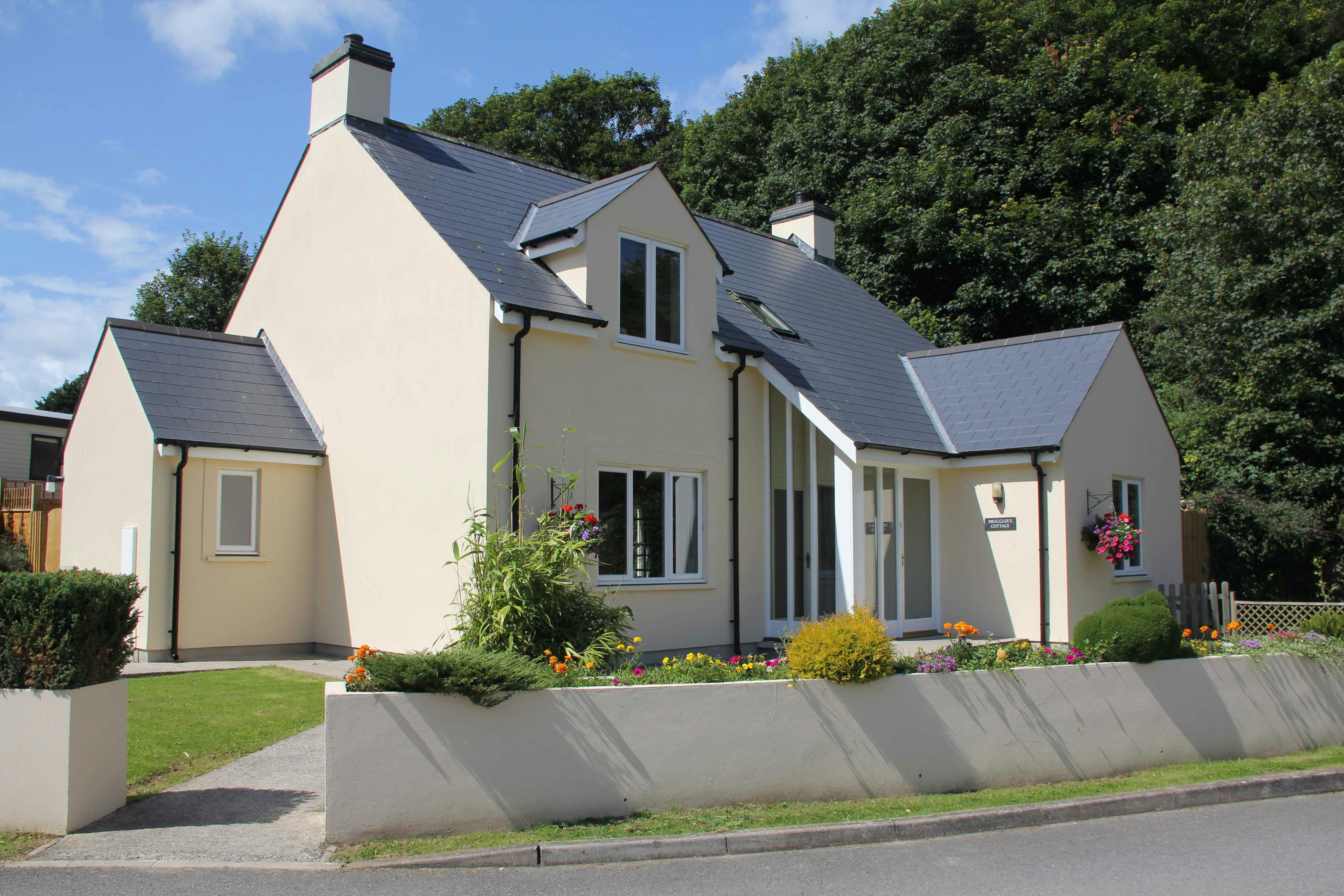Exterior ¦ Smugglers Cottage