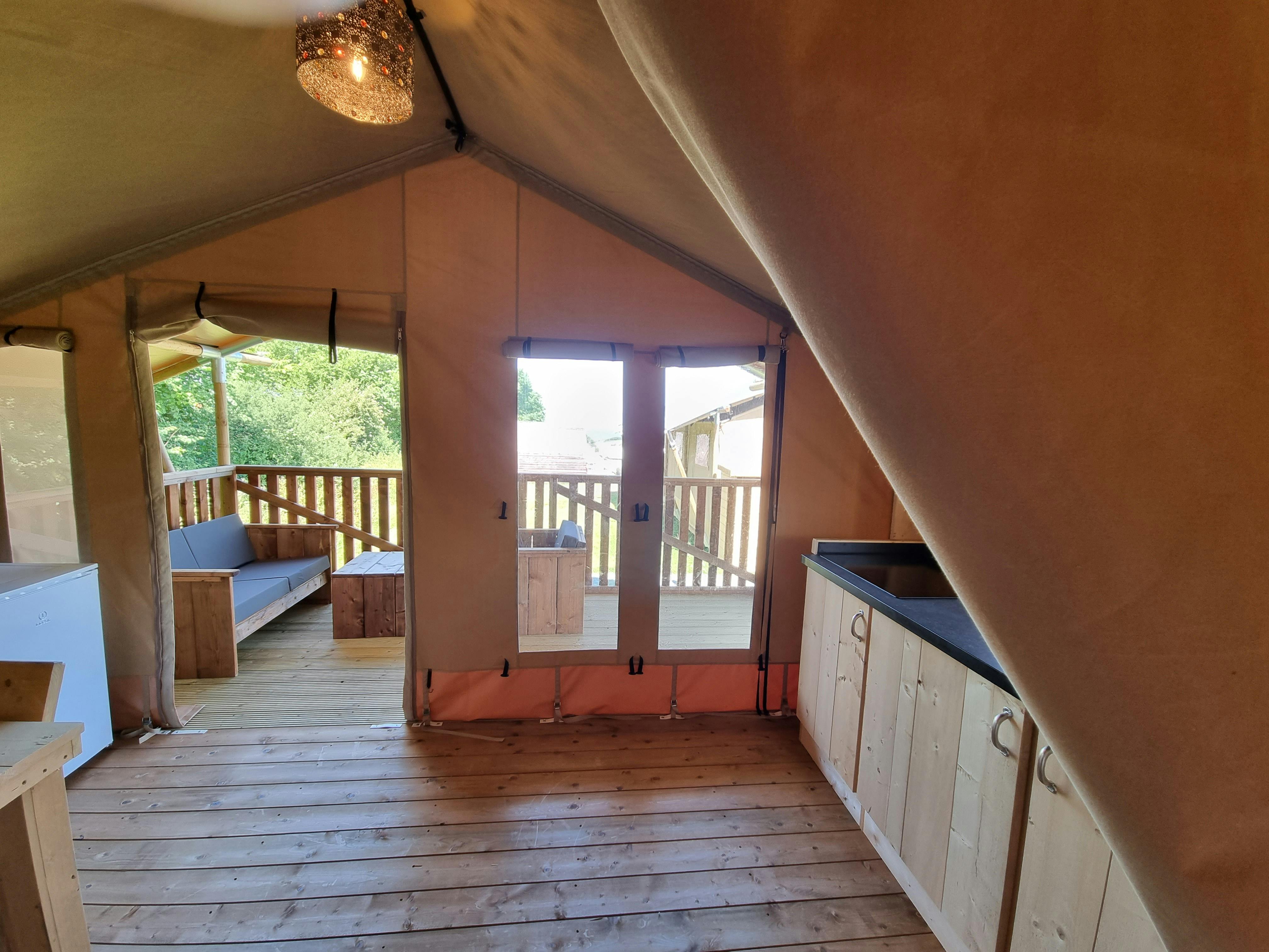 View ¦ Comet Safari Tent