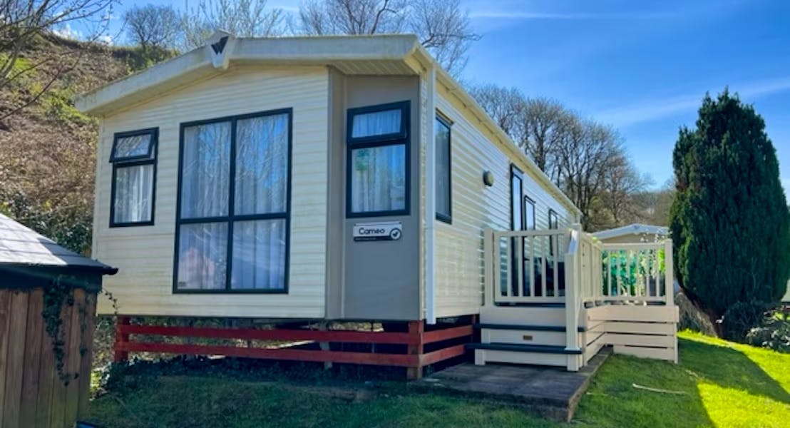 Exterior ¦ 2 bed silver caravan