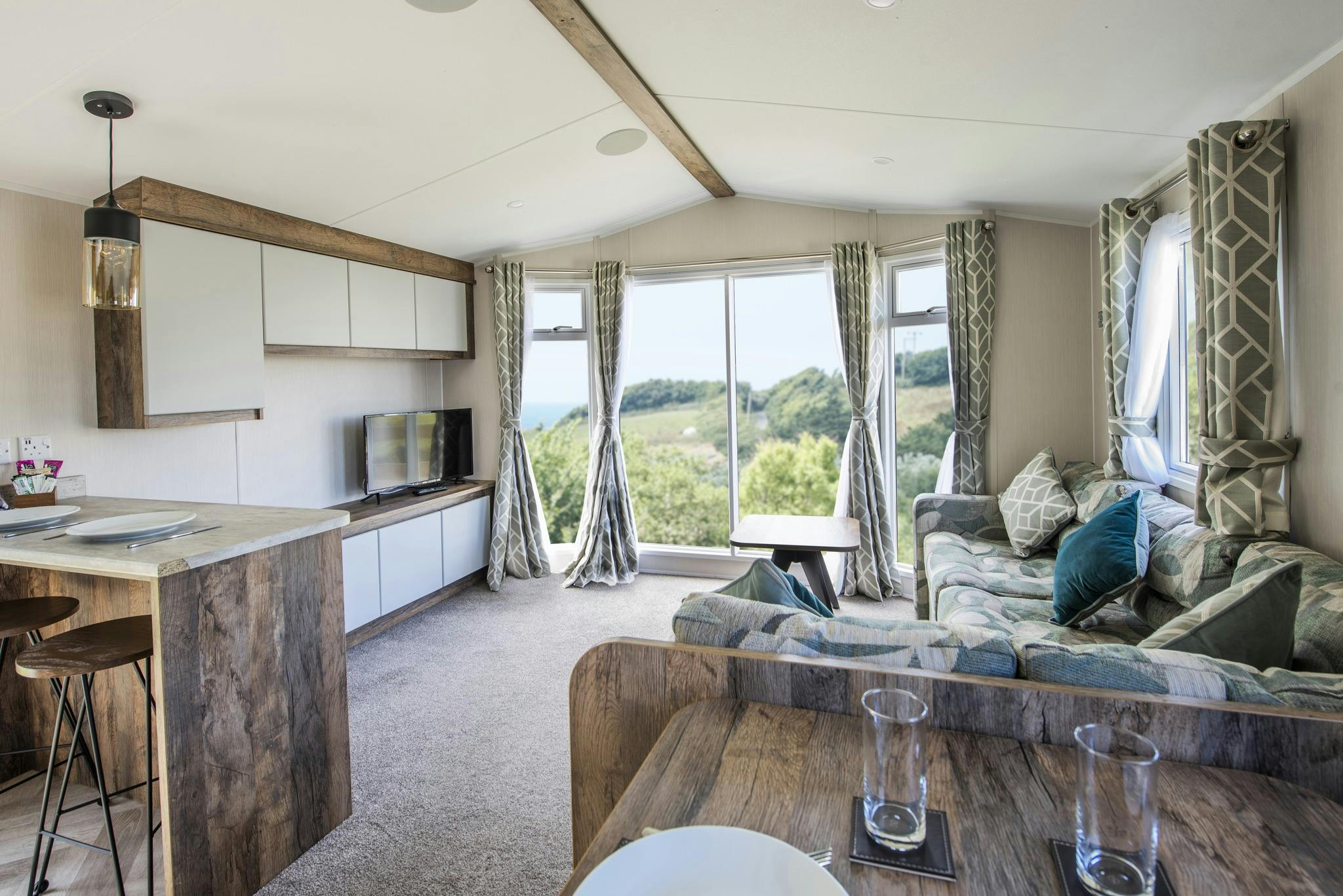 Family gold caravan