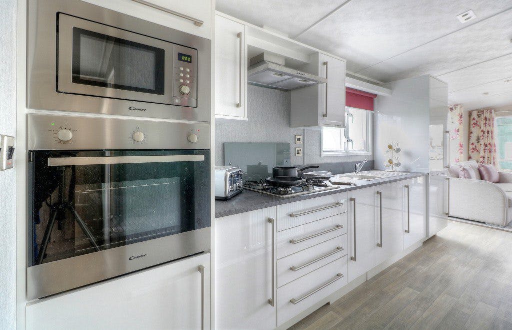Kitchen ¦ Gold Plus Caravan Holiday