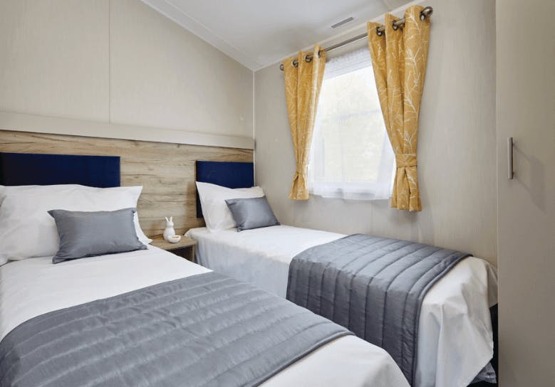 Twin room ¦ Pet Friendly Caravan accommodation