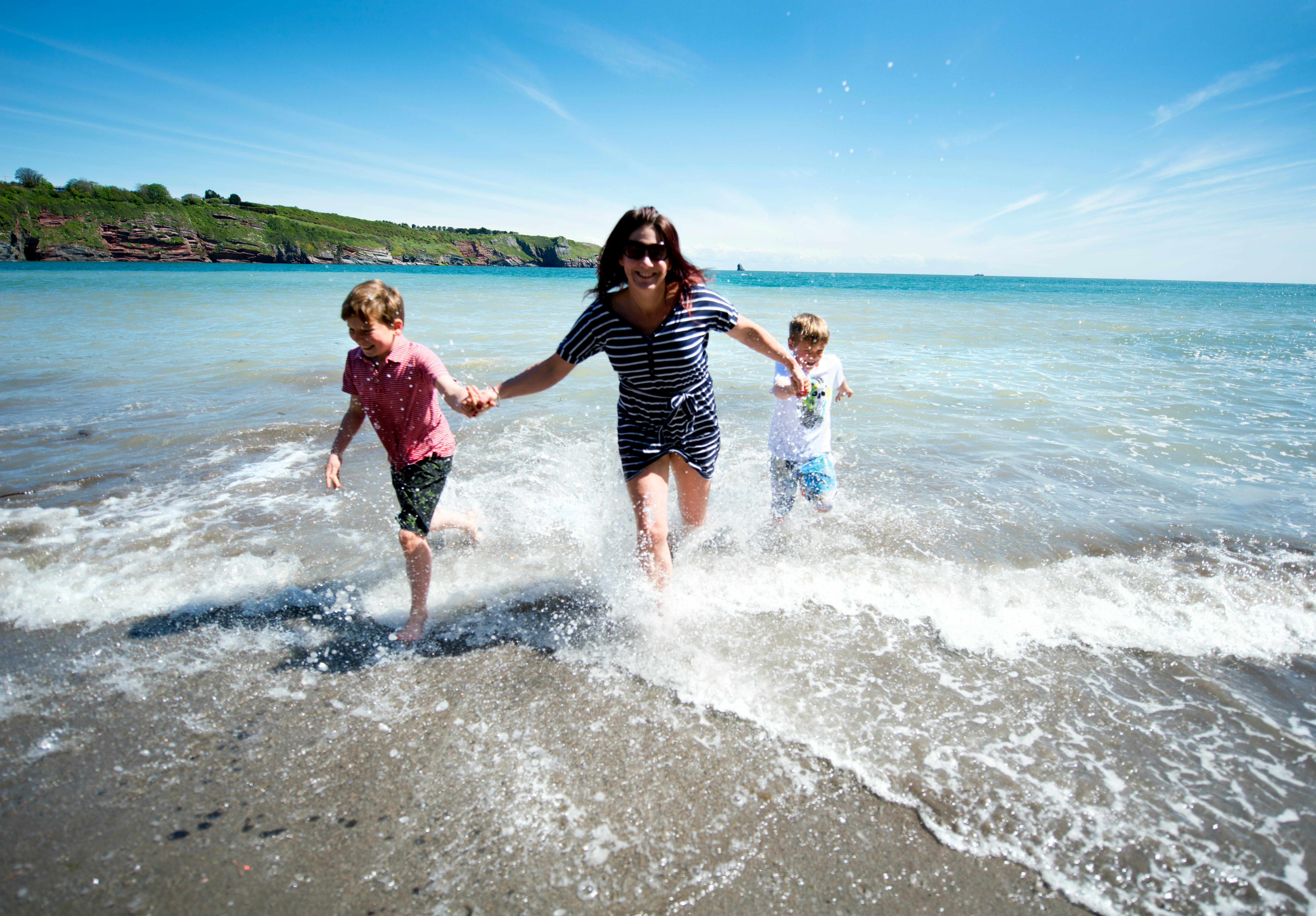 Family on holiday. Dog-friendly holidays. Hot tub holidays. Holiday deals. Holiday Parks UK.