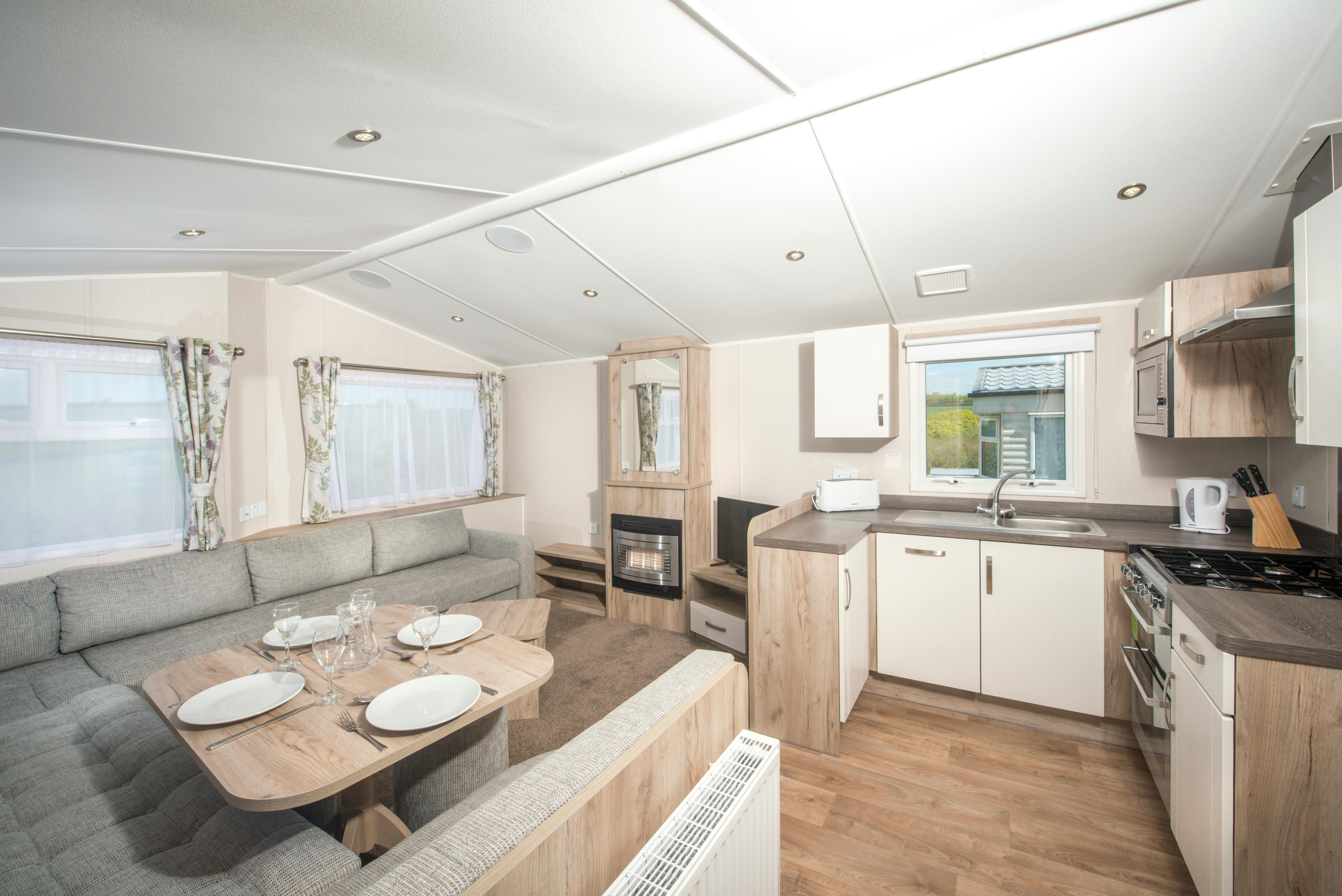 Lounge ¦ 2 Bed Silver Caravan Pet Freindly