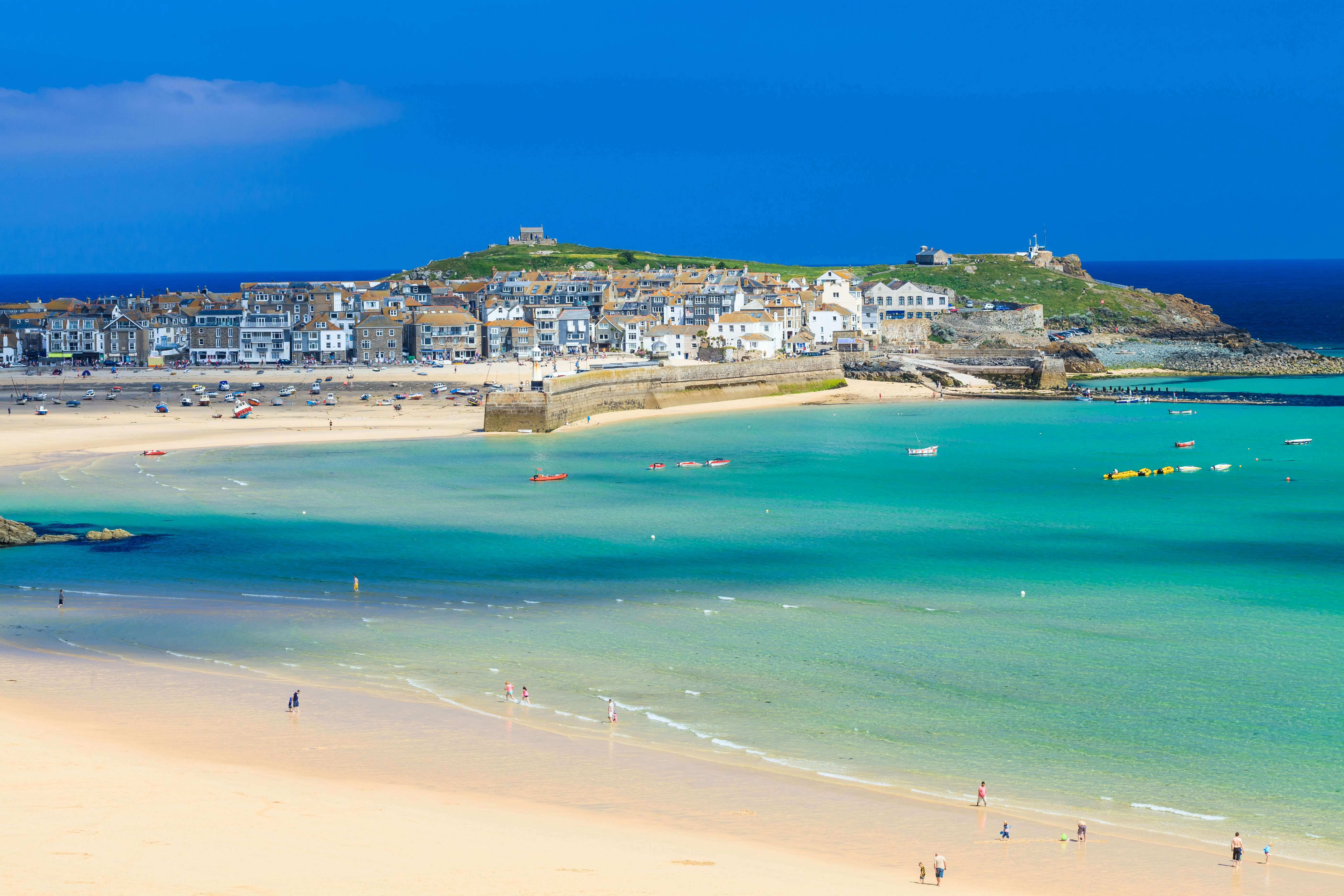 Caravan holiday St Ives. Family holiday Cornwall. Lodge holiday St Ives. Dog-friendly holiday parks.