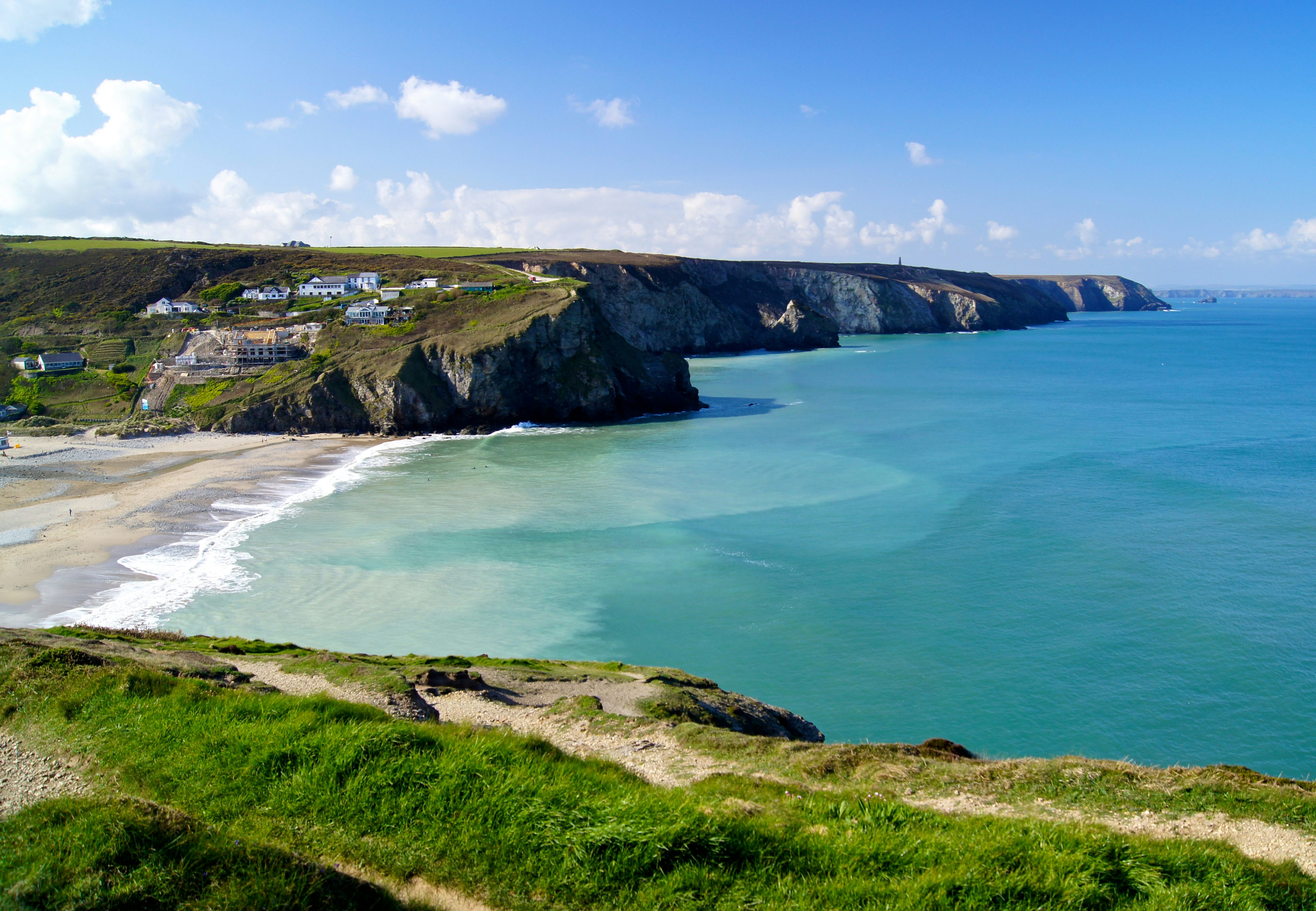 Family beach holidays. Dog-friendly holidays. Blue flag beaches Cornwall. Blue flag beaches Devon.