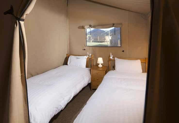 Twin bedroom