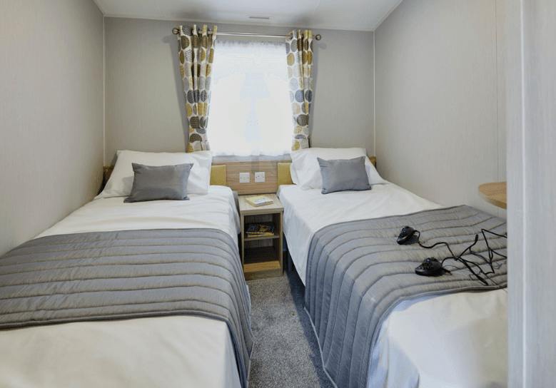 Twin bedroom