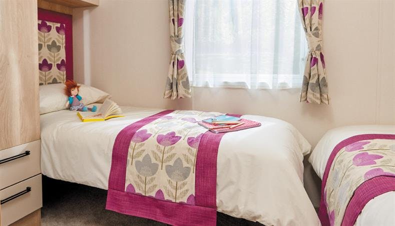 Twin bedroom