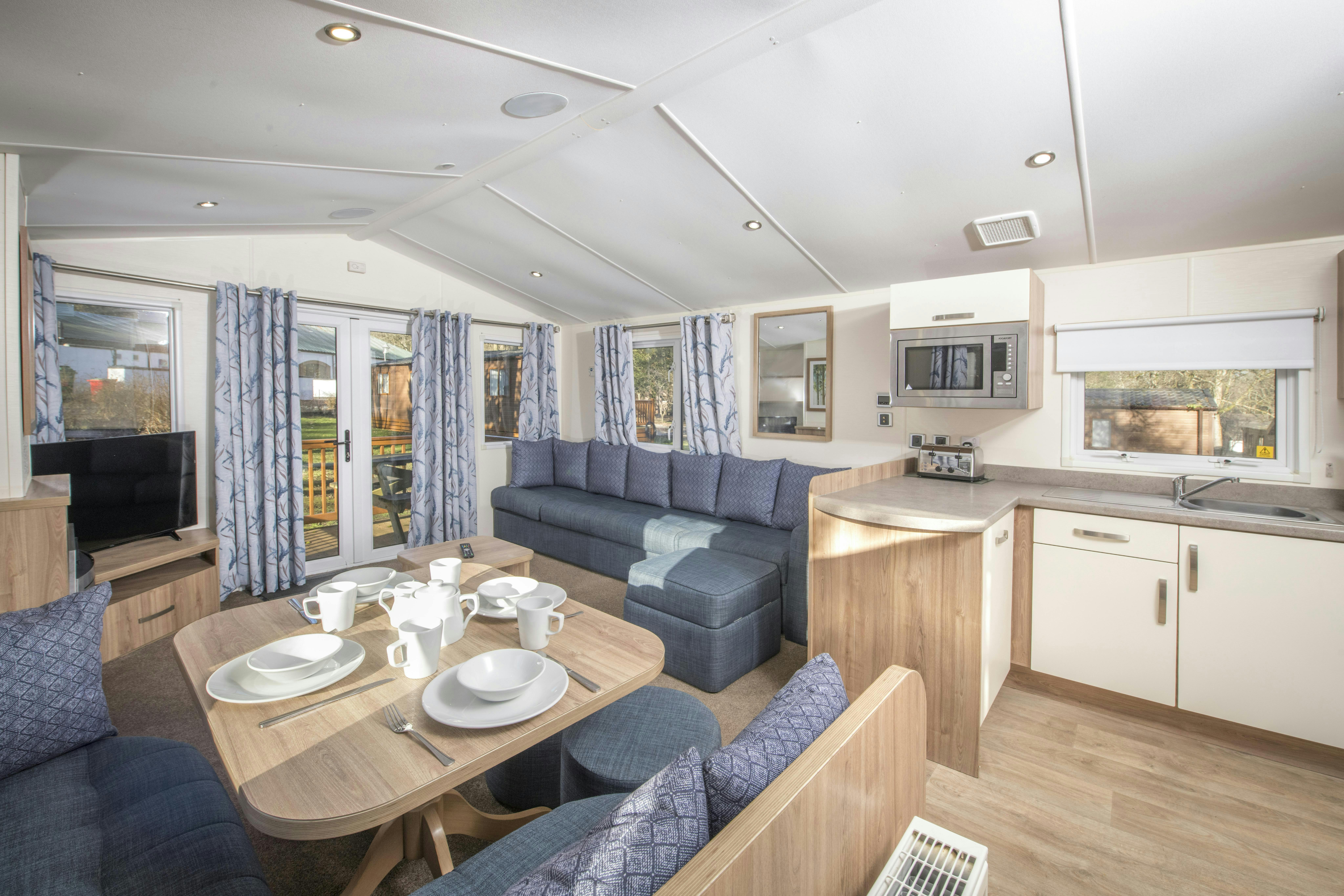 3 Bedroom Bronze Caravan Lodge