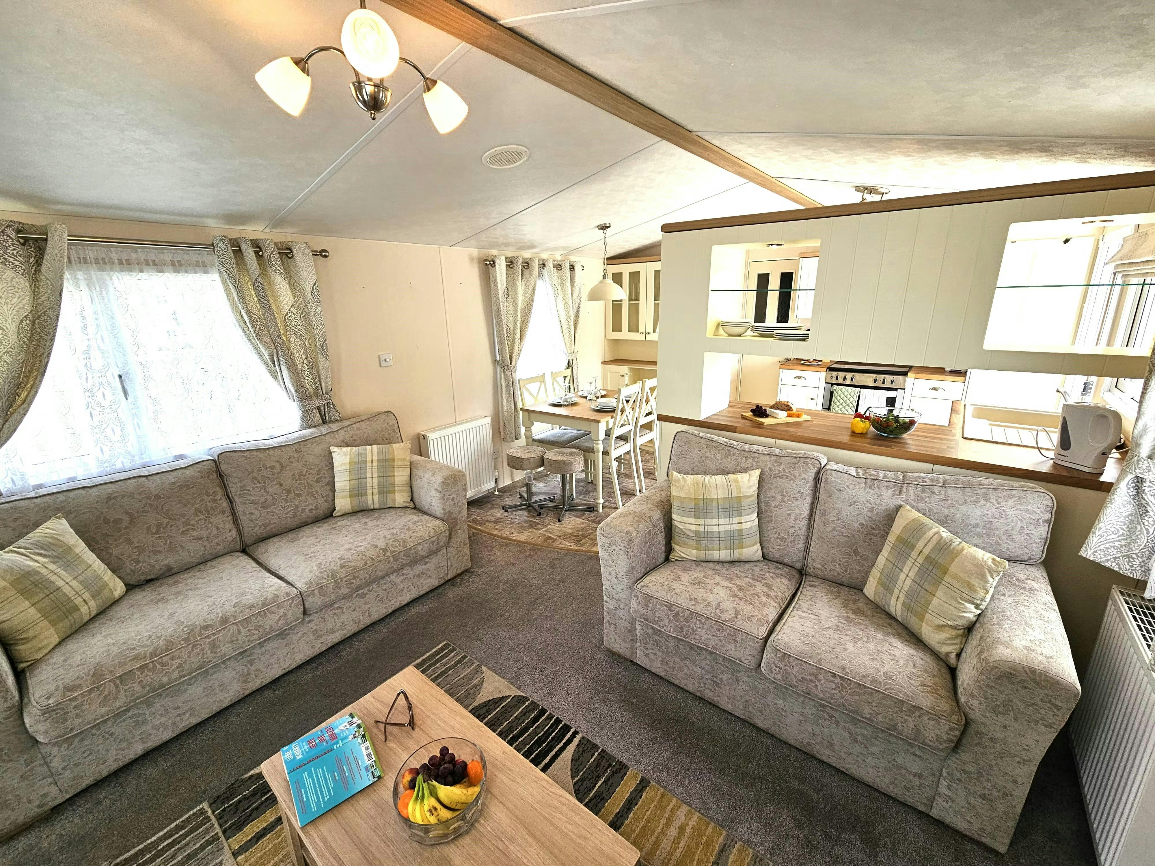 living room ¦ caravan with decking
