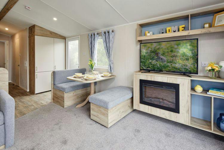 Dining ¦ ¦ 3 bed gold hot tub caravan in Brixham