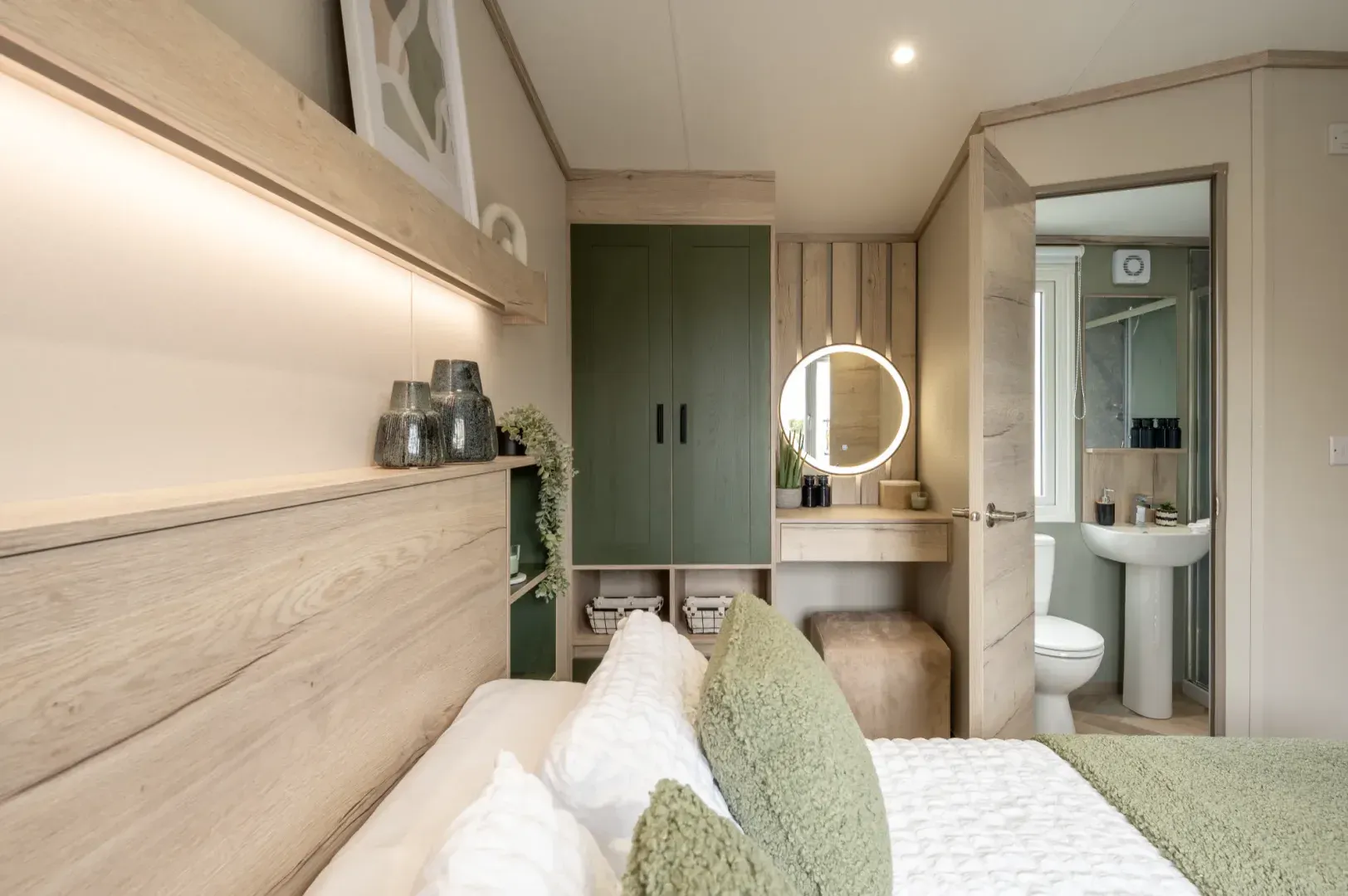 Ensuite