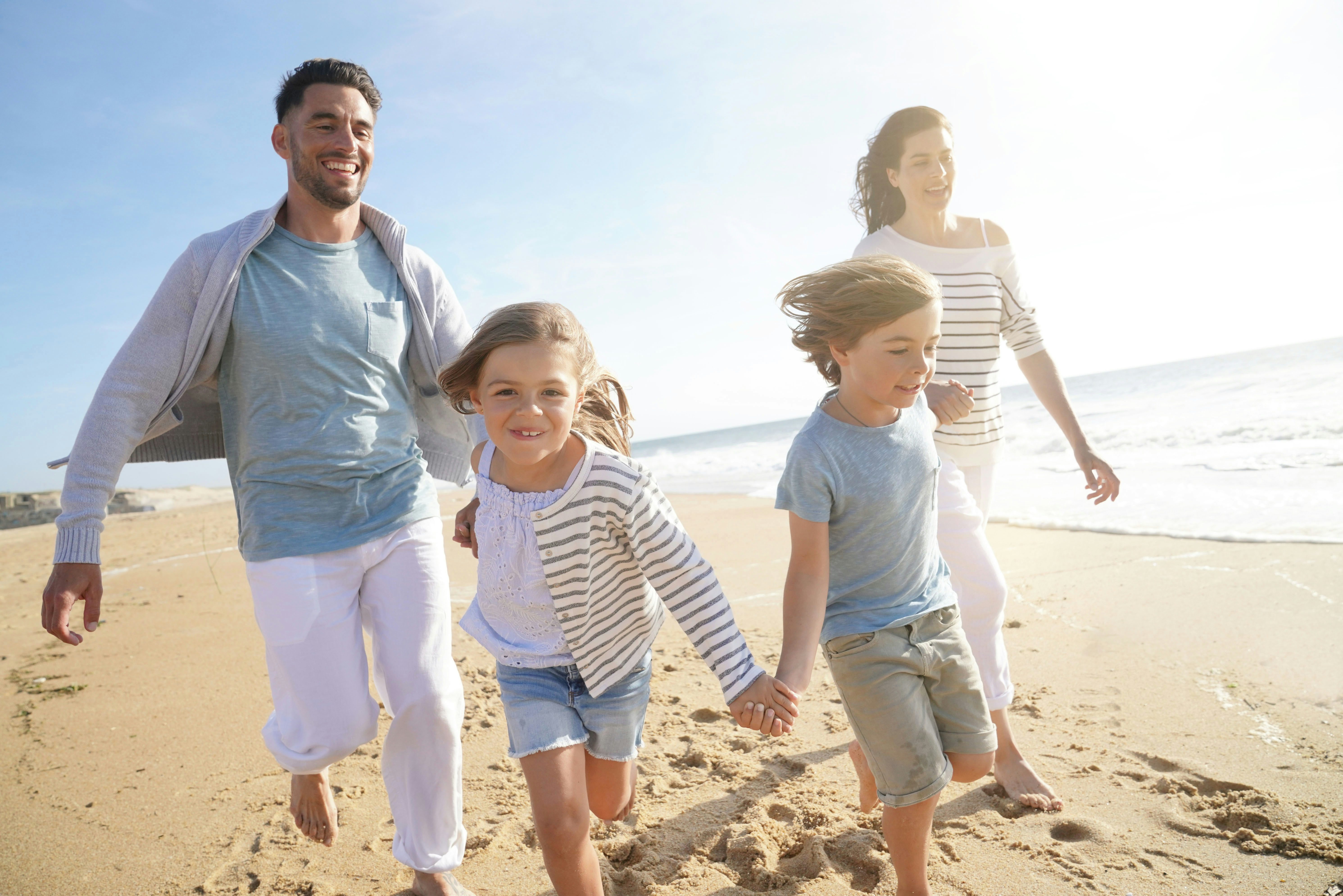 Summer holidays in Devon, Cornwall, Somerset and Wales. Family entertainment.