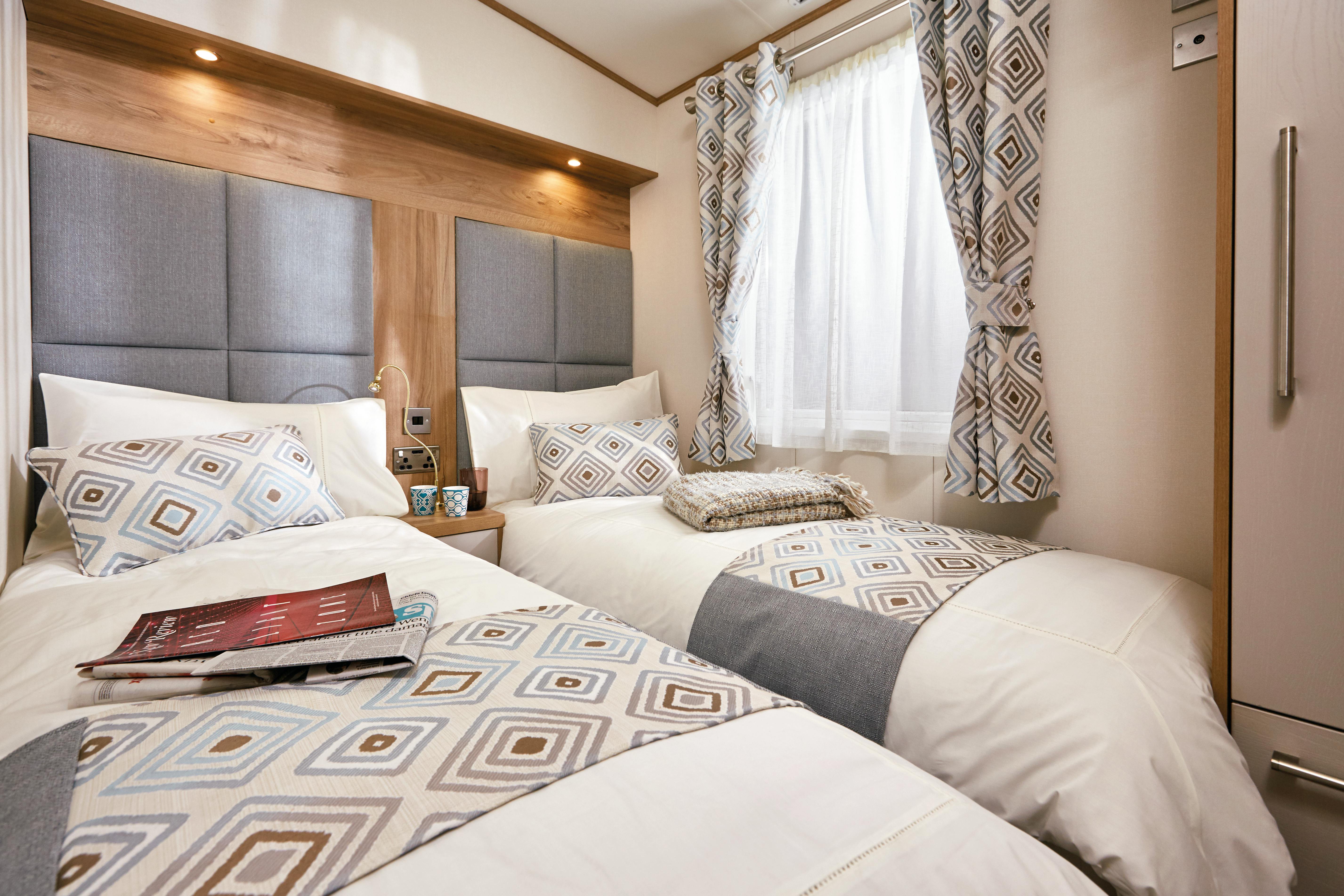 Twin bedroom
